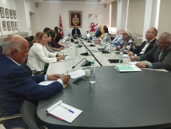 جلسة عمل حول مراجعة وتحيين كراسات شروط فتح مؤسسات الطفولة الخاصة