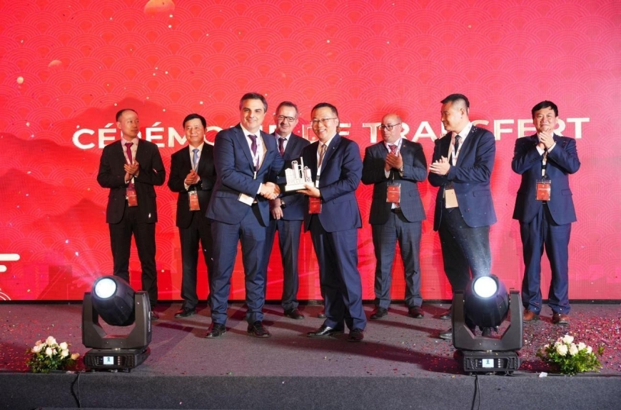 تسليم شركة اسمنت جبل الوسط بزغوان إلى Sinoma Cement الصينية