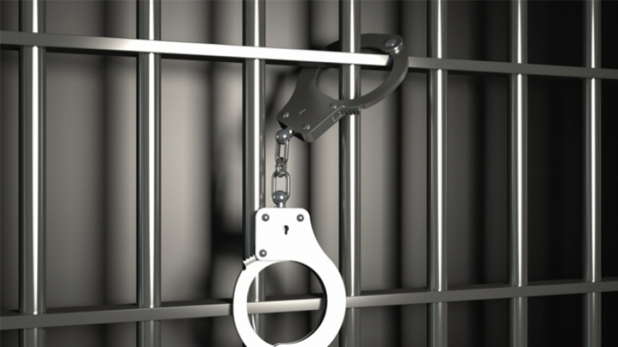 الاحتفاظ بشخصين على متن شاحنة محمّلة بالساعات الذكية...